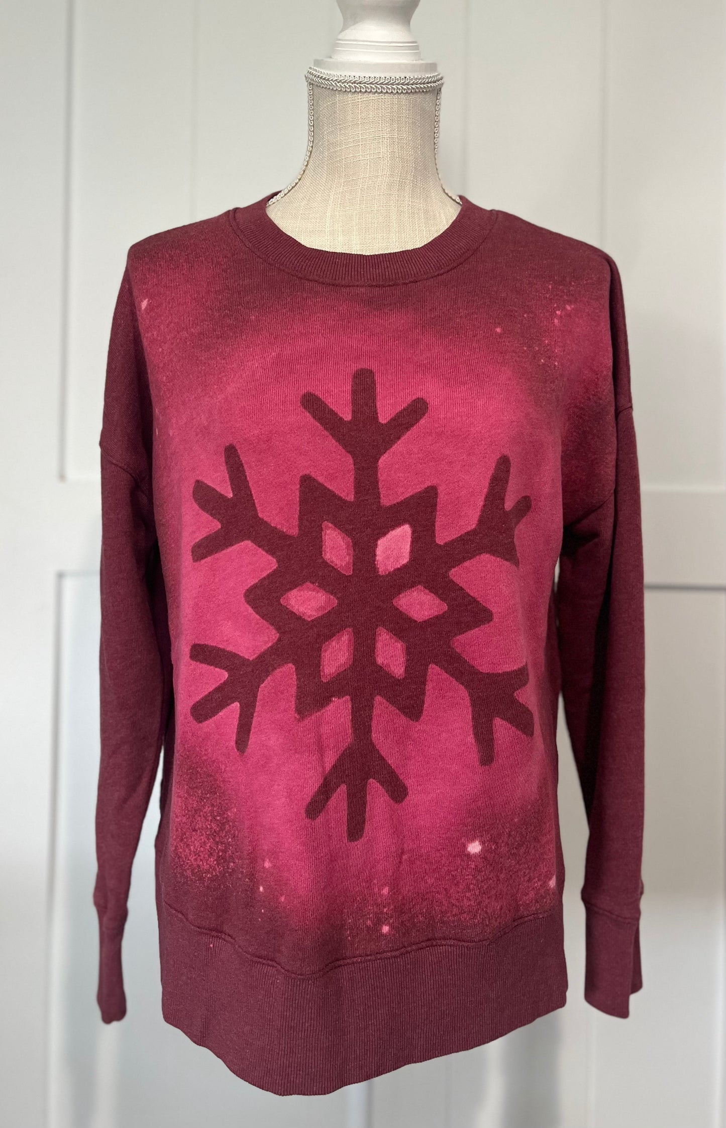 Snowflake Sweatshirt in Red